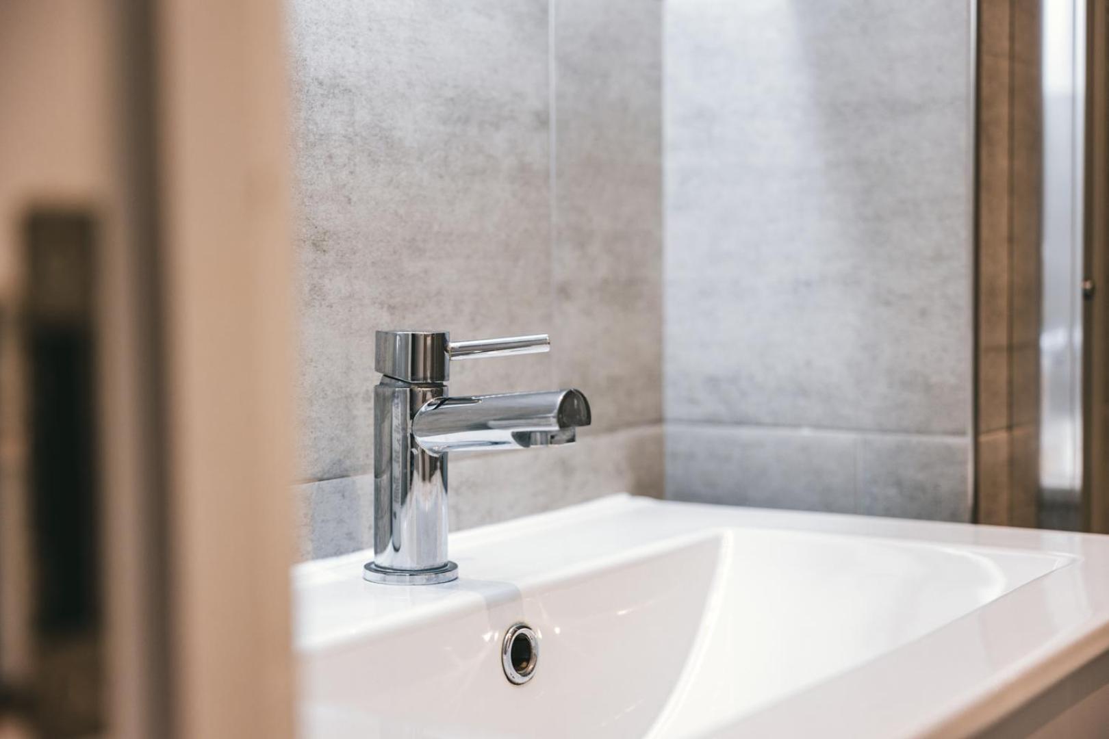 Ludlow Town Centre Apartments Екстер'єр фото