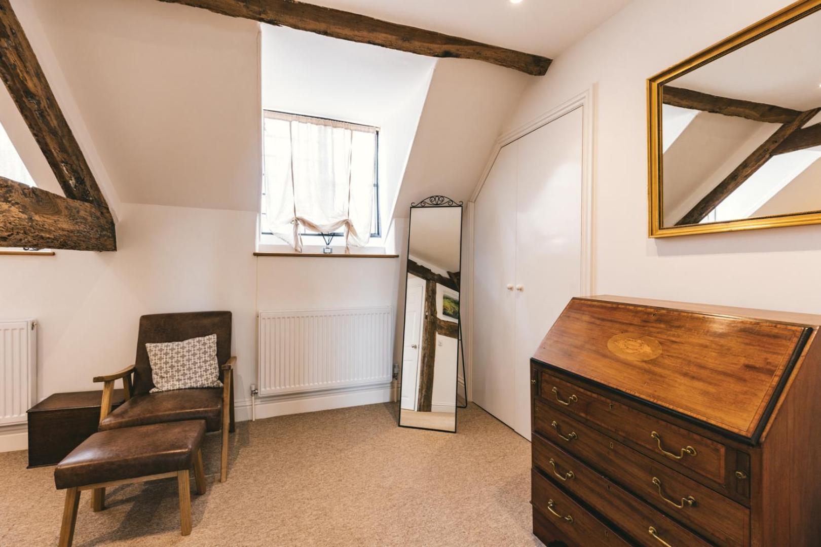 Ludlow Town Centre Apartments Екстер'єр фото