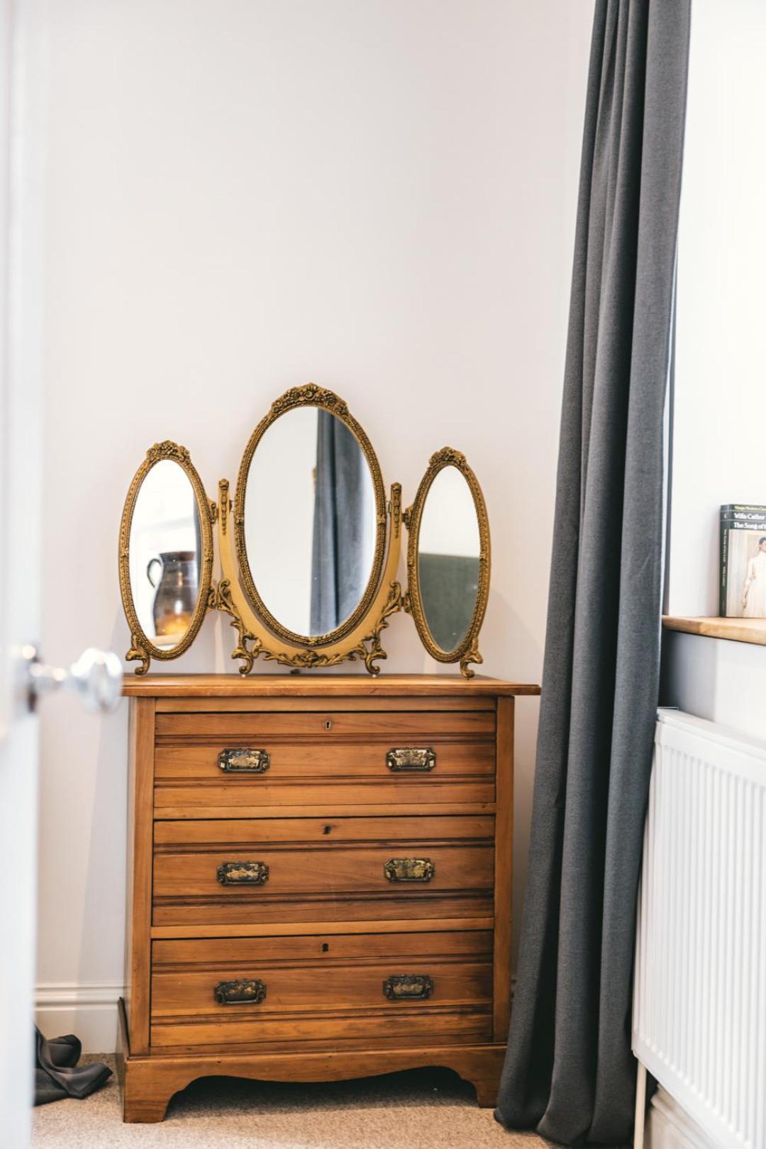 Ludlow Town Centre Apartments Екстер'єр фото